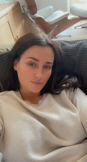 lottie_m aka charlottemx
