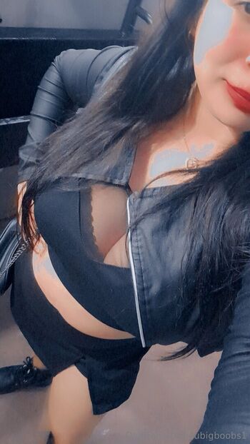 lubigboobs1