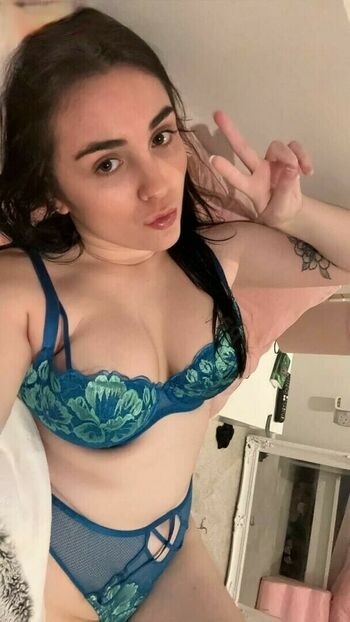 Lucia Keskin
