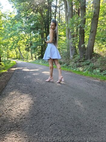 luckyfeet89