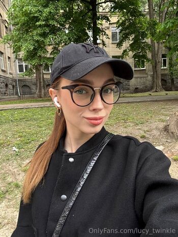 lucy_twinkle