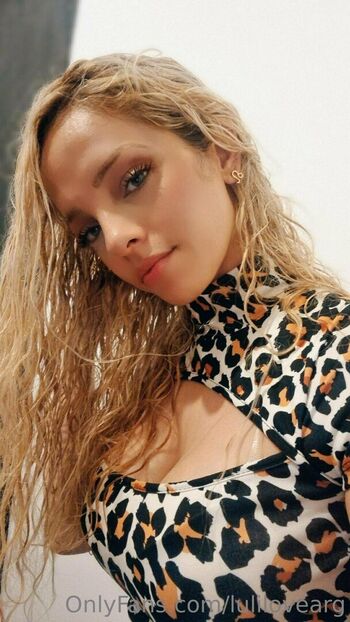 lucybaires