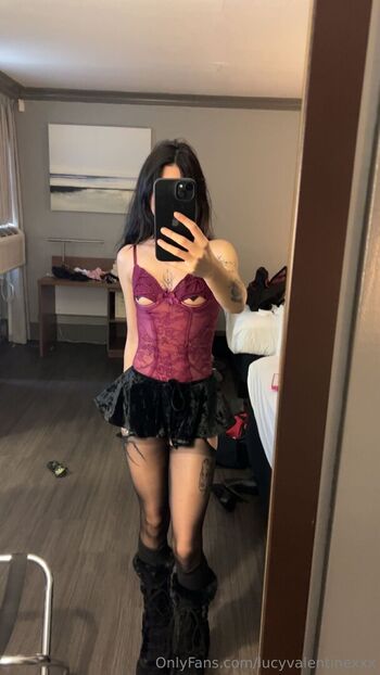 Lucyvalentinexxx