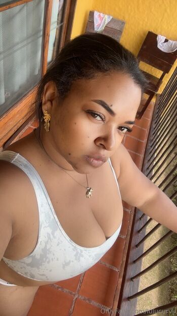lulucurvy