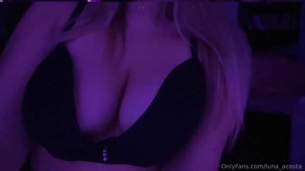 luna_acosta