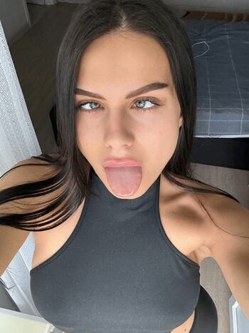 luna_belle_2002