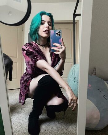 Luna Bloom
