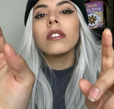 Luna Bloom
