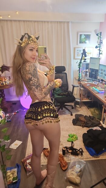 Luxlo Cosplay