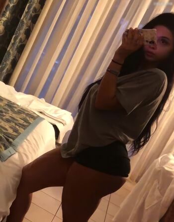 Lya Aylin