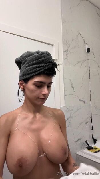 Mía Khalifa