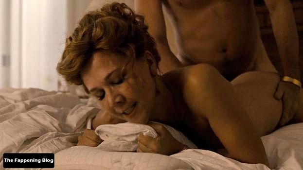 Maggie Gyllenhaal