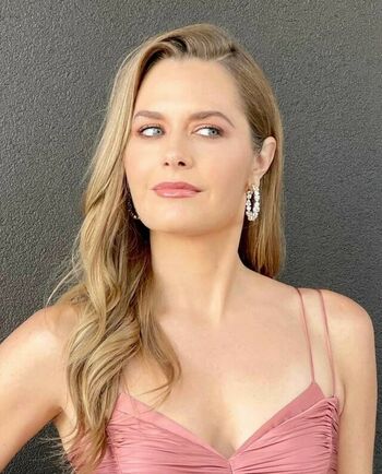 Maggie Lawson