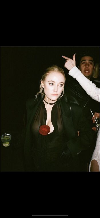 Maika Monroe