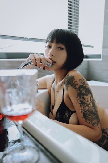 Maimaiwhyder Taiwanese Big Boobs