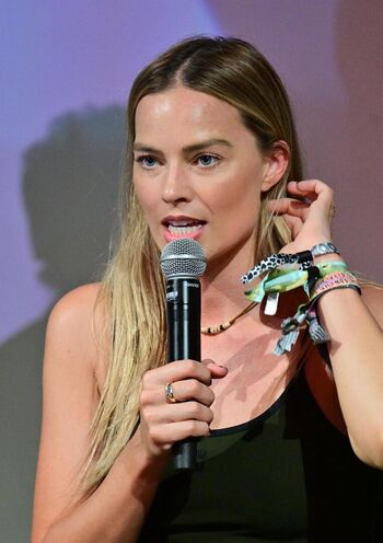 Margot Robbie