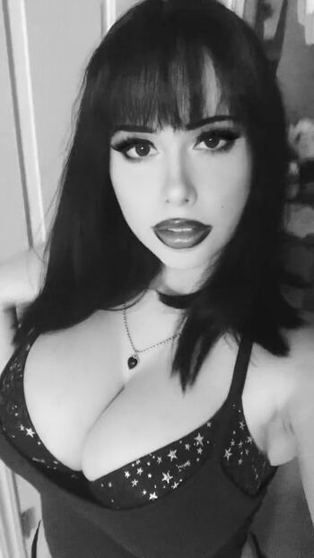 MarianaLaBruja