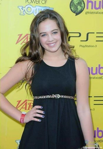 Mary Mouser