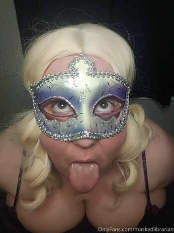 maskedlibrarian