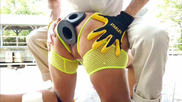 MasterHer Holes