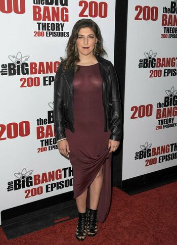 Mayim Bialik