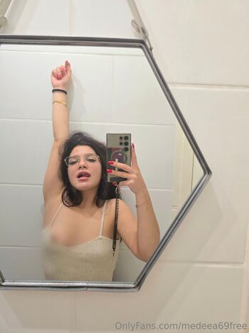 medeea69free
