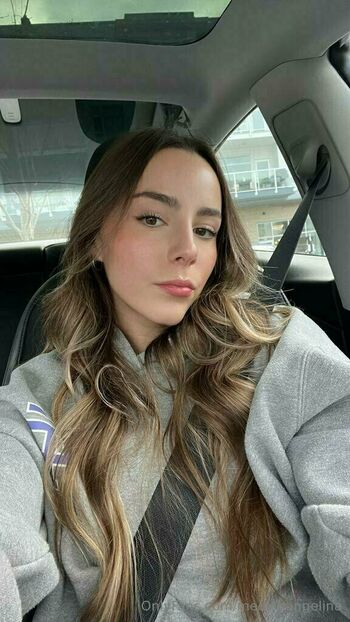 meelahangelina