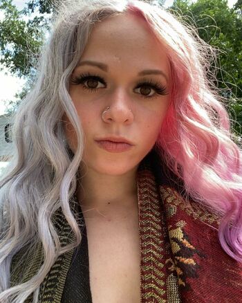 Meg Megsnotdead
