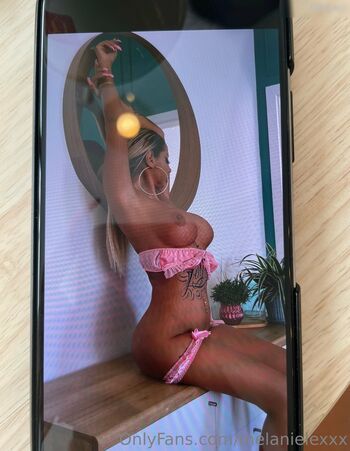 Melanie Lexxx