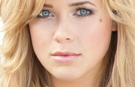 Melissa Roxburgh