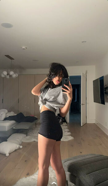 Melody Oz