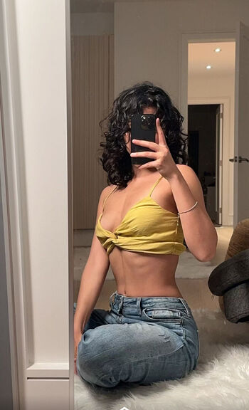 Melody Oz