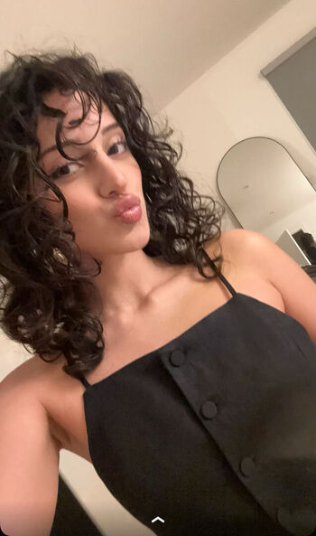 Melody Oz