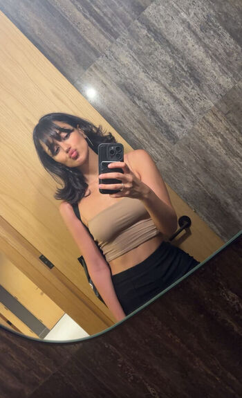 Melody Oz