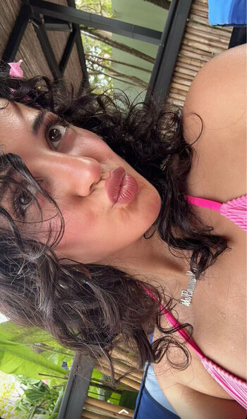 Melody Oz