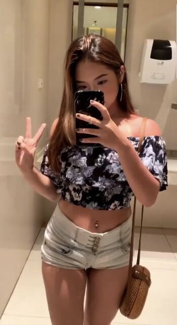 Mia Alexus Mayumi