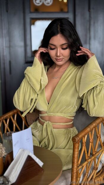 mia_jeen