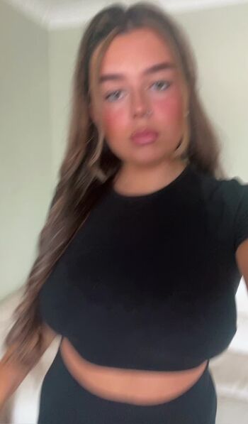 Mia Lapsley