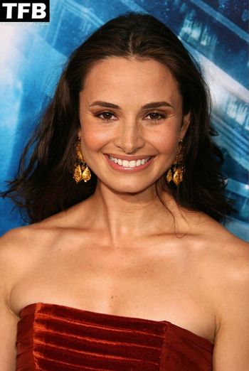 Mia Maestro