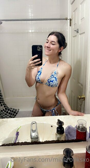 miabrooksxo
