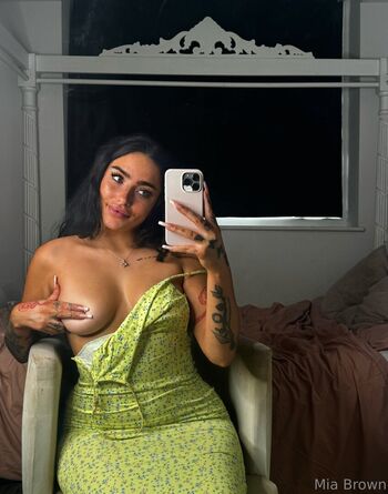 miaxbrown