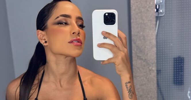 Michele Andrade