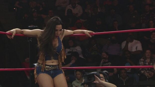 Mickie James