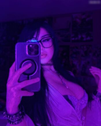 Midnightalone_21