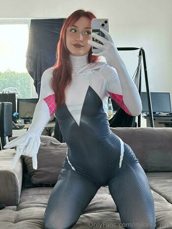 mikaya_mia