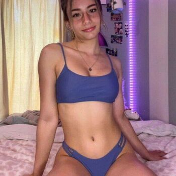 mikaylacampinos