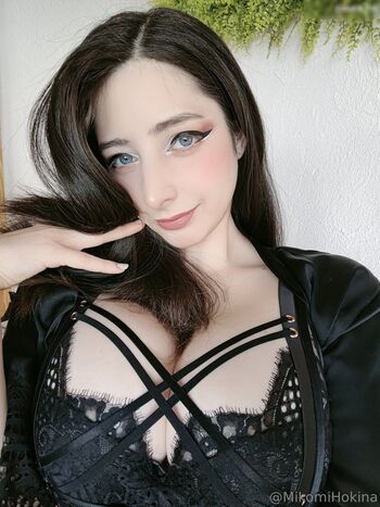 Mikomi Hokina