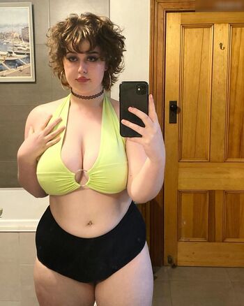 mila bloom