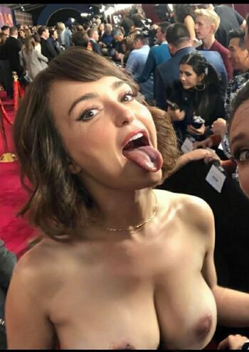 Milana Vayntrub