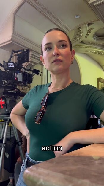 Milana Vayntrub